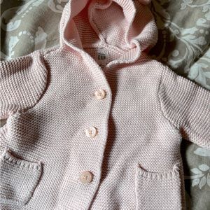 BABY GAP 0-3 M pink hooded sweater excellent condition